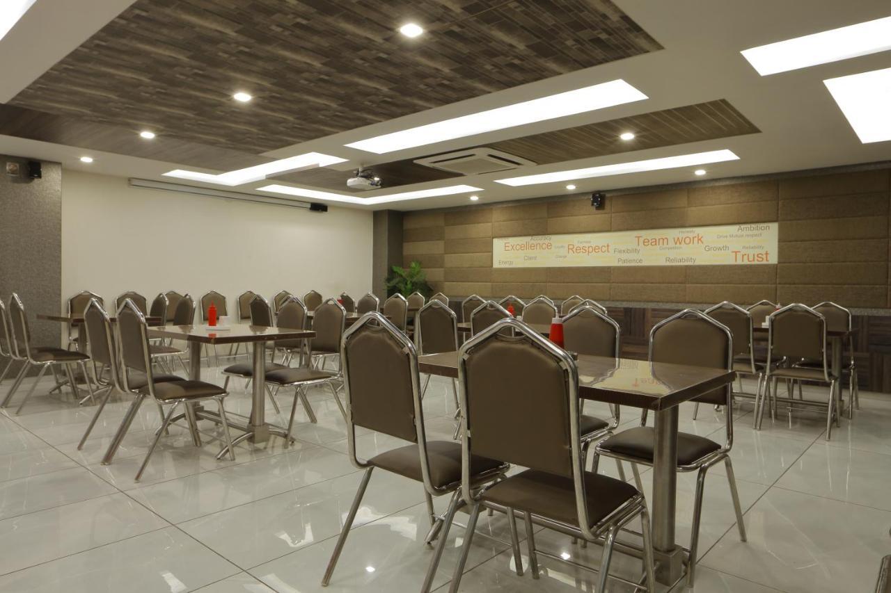 Hotel Unity Ahmedabad Extérieur photo