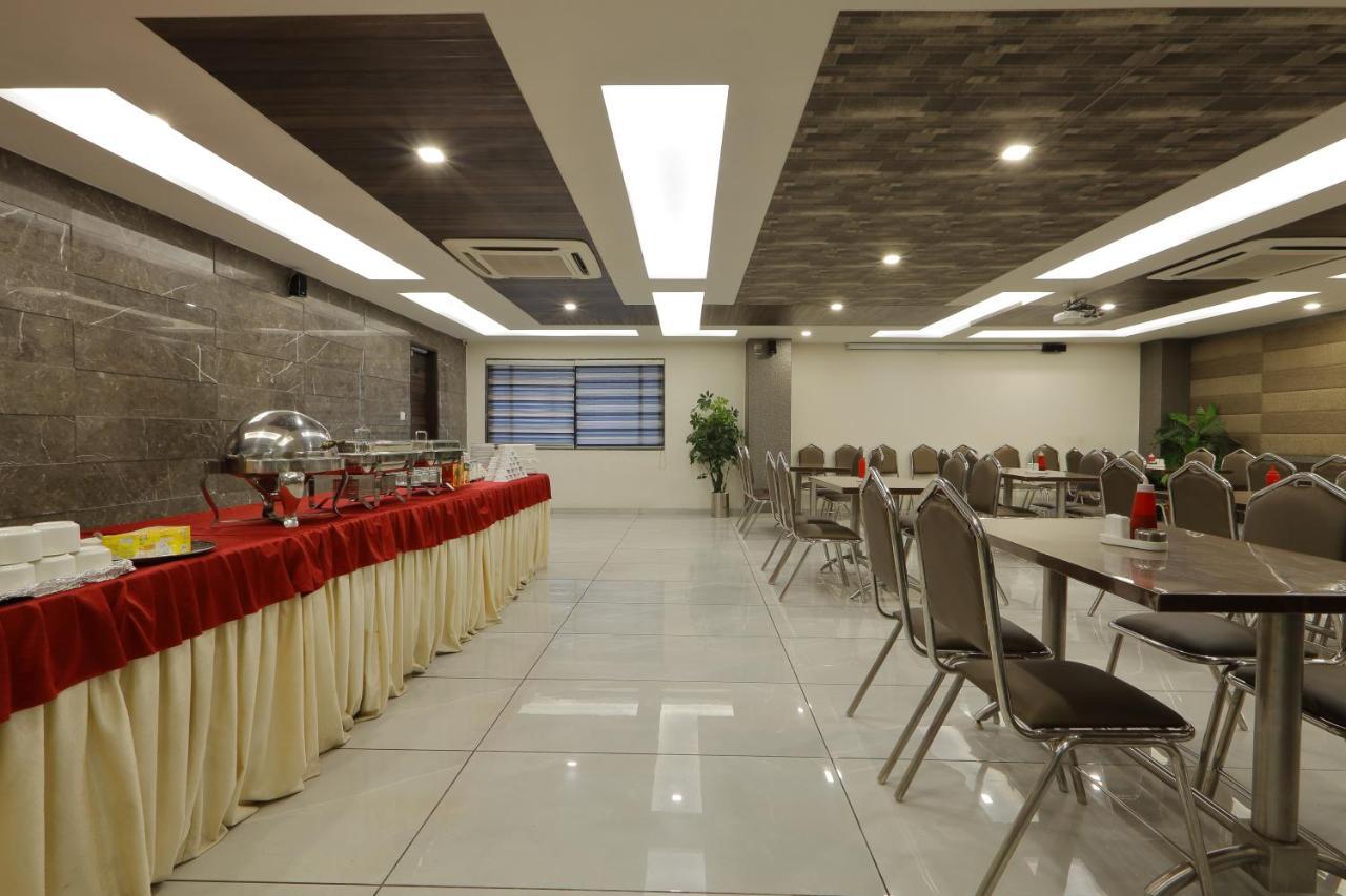 Hotel Unity Ahmedabad Extérieur photo